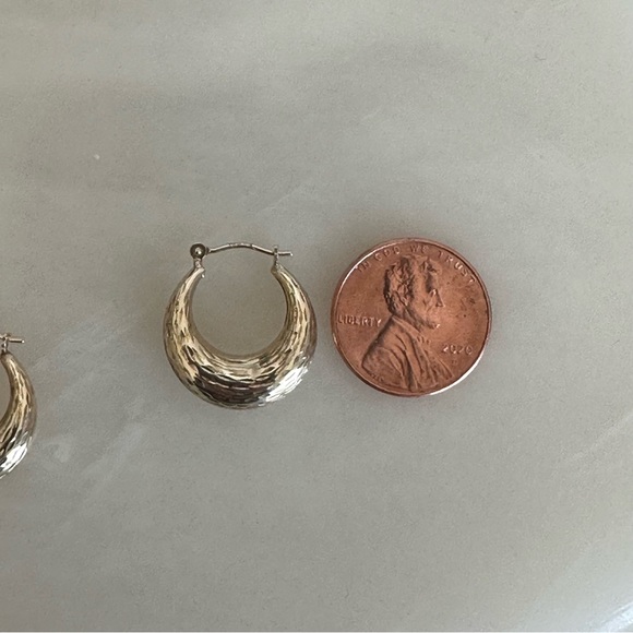 10k Solid Gold Hollowed Hammered Hoop Earrings - Picture 10 of 15